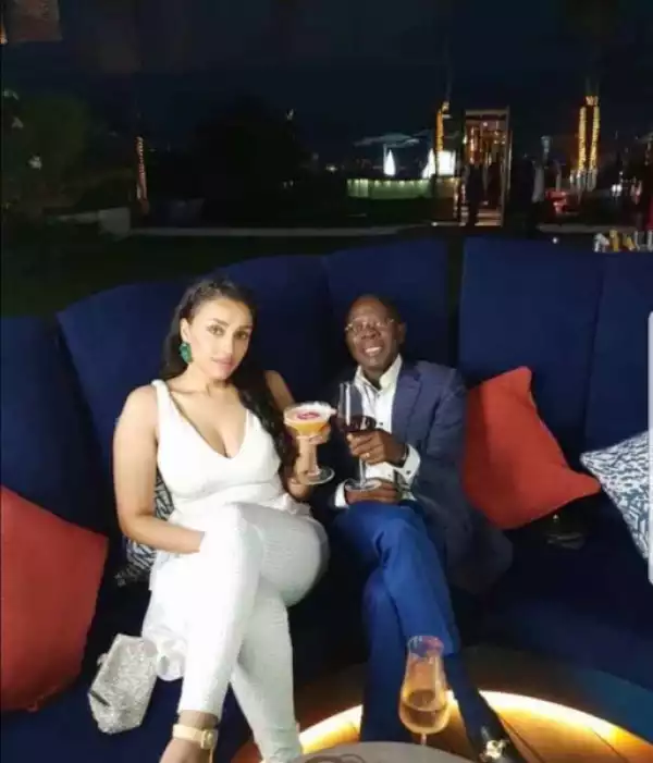 Picture Of Oshiomhole & His Stunning Wife Chilling In US After DSS Saga